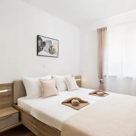 Sasa - A - Mpolo Apartament