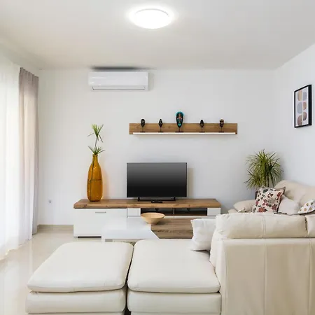 Apartment Sasa - A - Mpolo